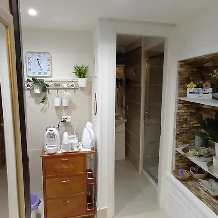 Awesomehouse Centre בית נופש *