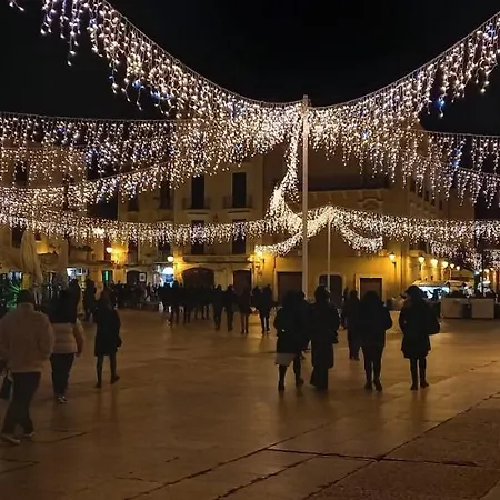 Awesomehouse Centre * בארי