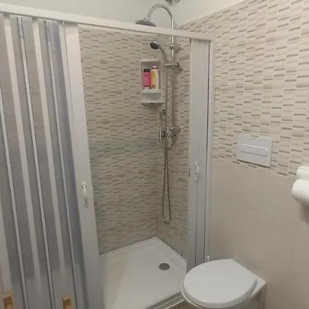 Awesomehouse Centre בית נופש בארי