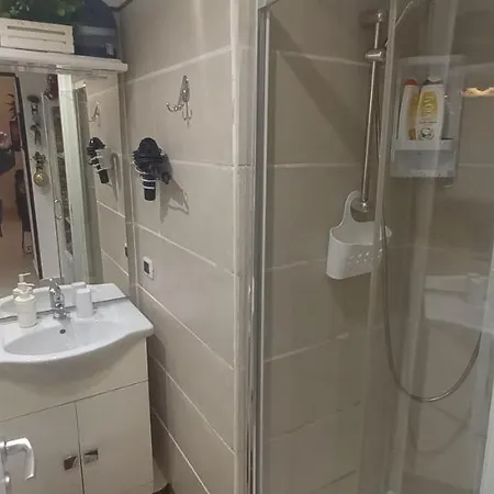 בית נופש Awesomehouse Centre בארי