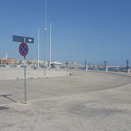 Awesomehouse Centre בית נופש *